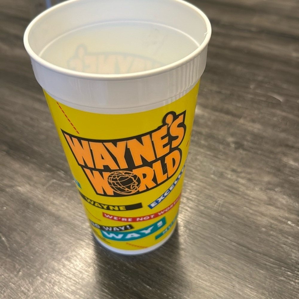1992 blockbuster Wayne's world movie plastic drink cup promotional 90's 1990's